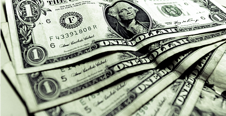 Dólar atinge menor valor em quase um ano