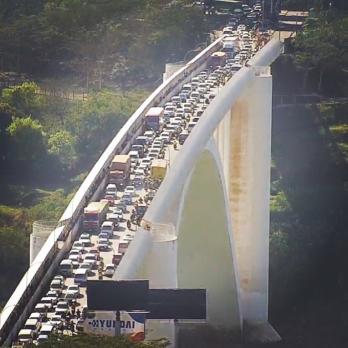 Sábado (2) teve grande movimentação na Ponte da Amizade