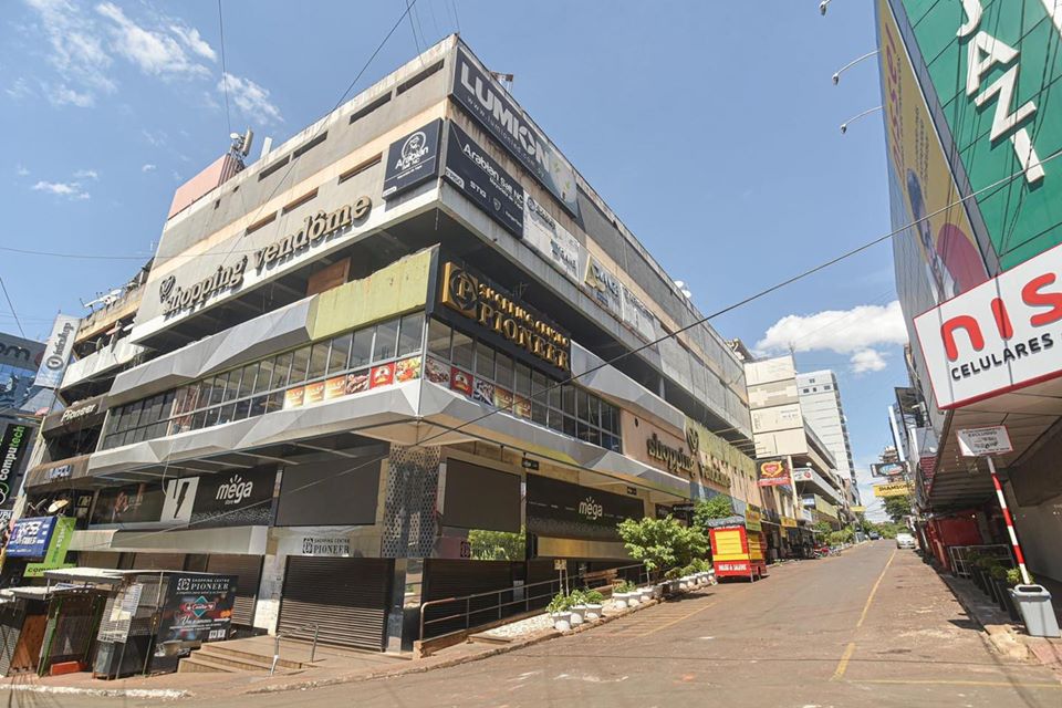 Ruas vazias chamam a atenção (Foto - Silvino Garcia)